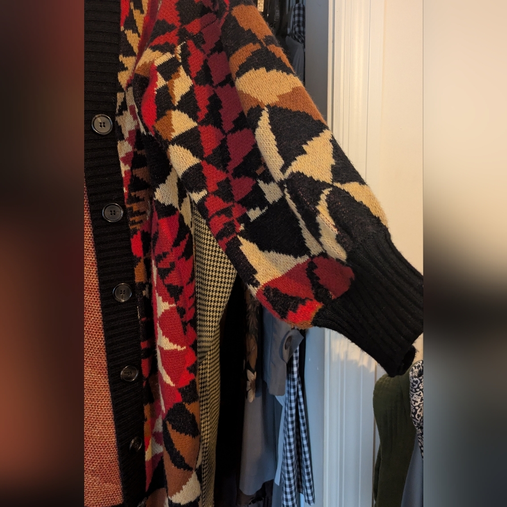 Farm Rio Geometric Patterned Cardigan - Picture 3 of 3